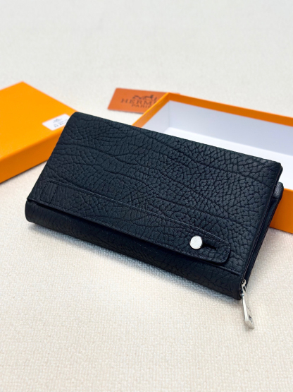 エルメス「Hermès」男性必須の大型ファスナー財布