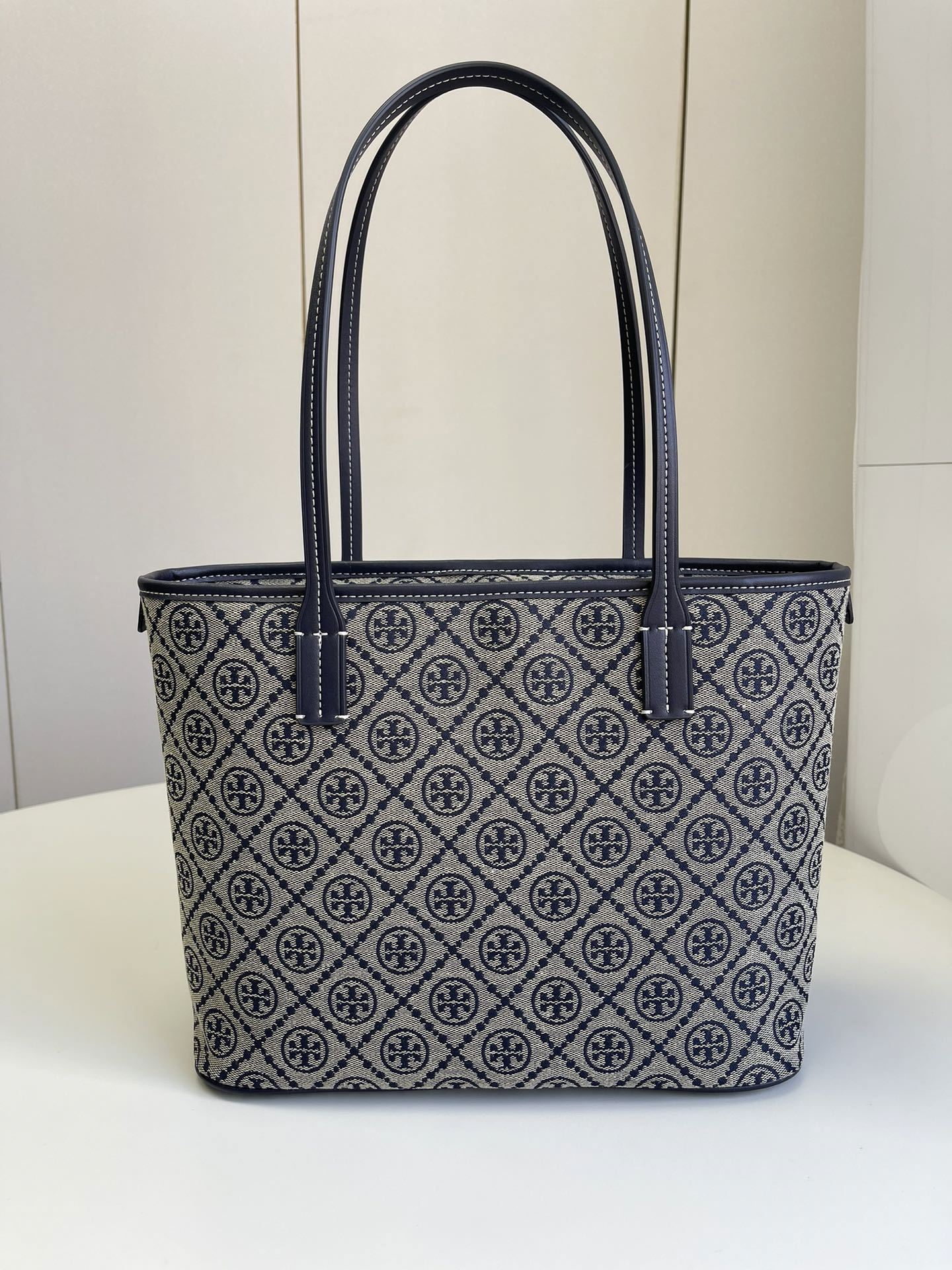 トリー バーチ「Tory Burch」 T Monogram ショッピングトート