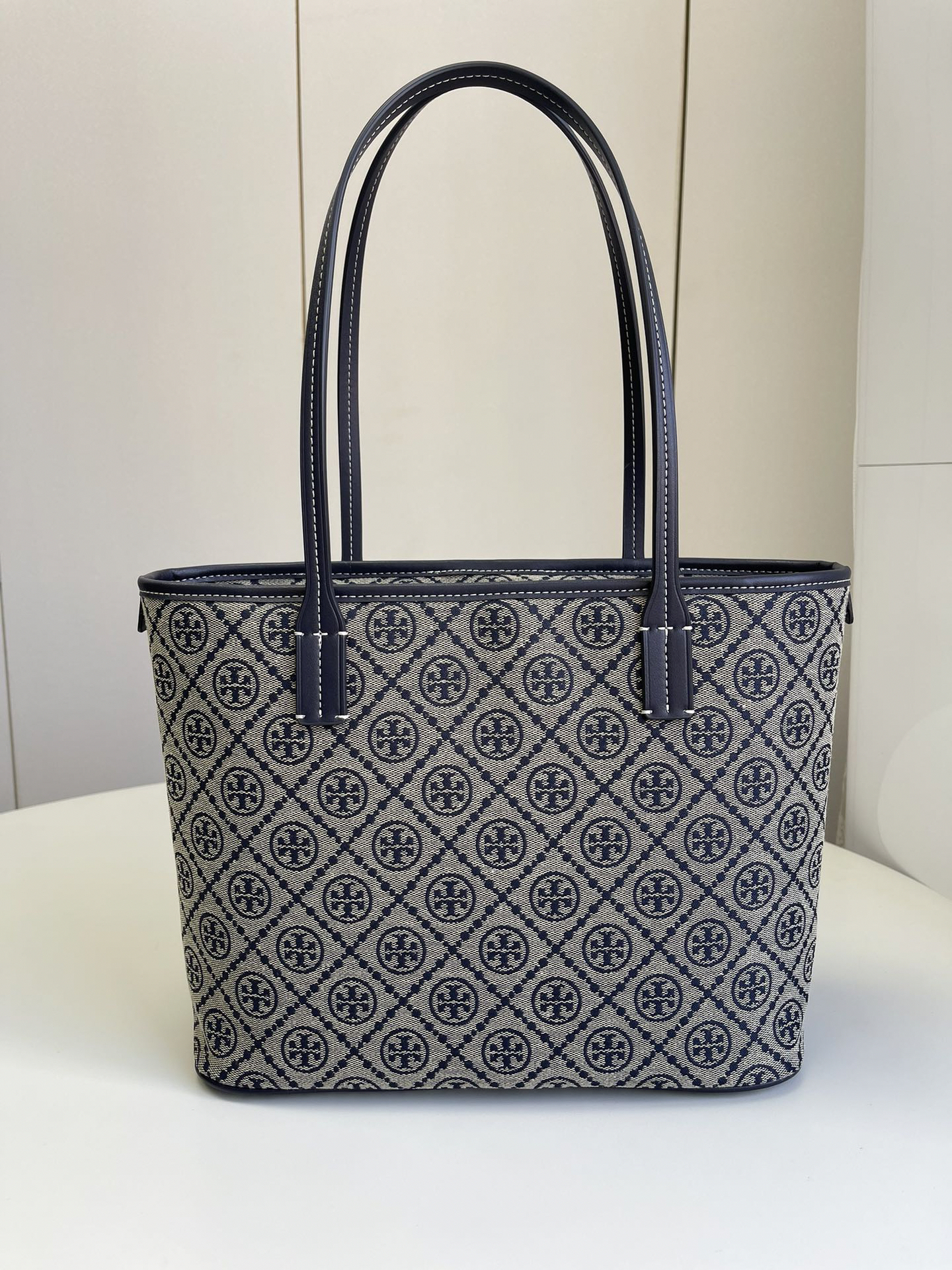 トリー バーチ「Tory Burch」 T Monogram ショッピングトート