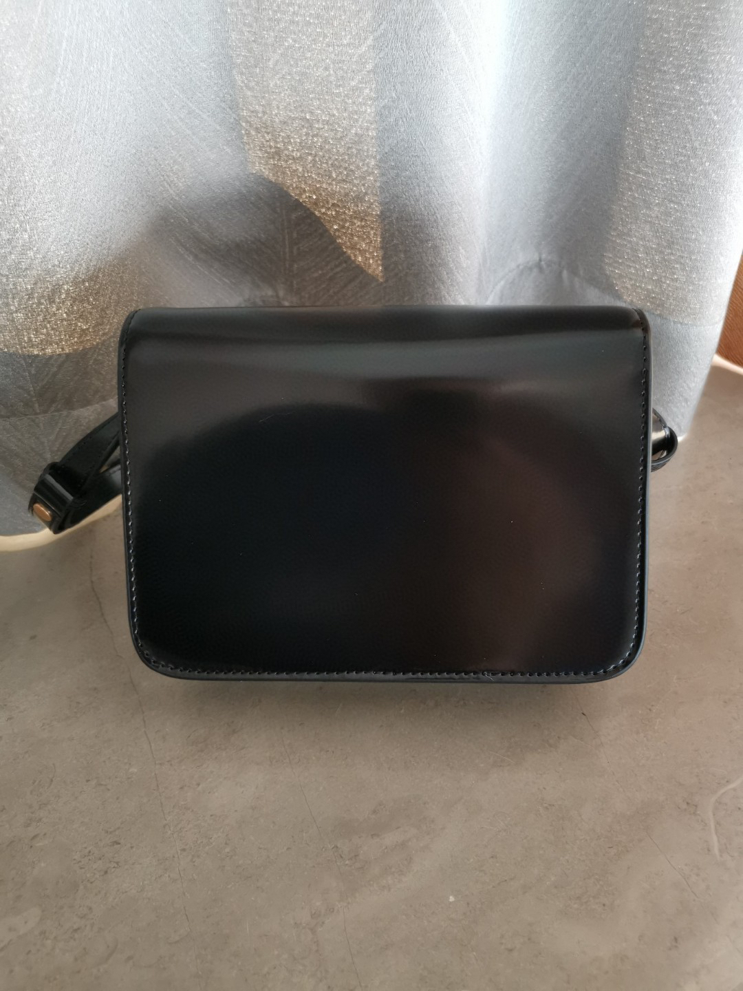 トリー バーチ「Tory Burch」ROBINSON 漆皮两用ショルダーバッグ