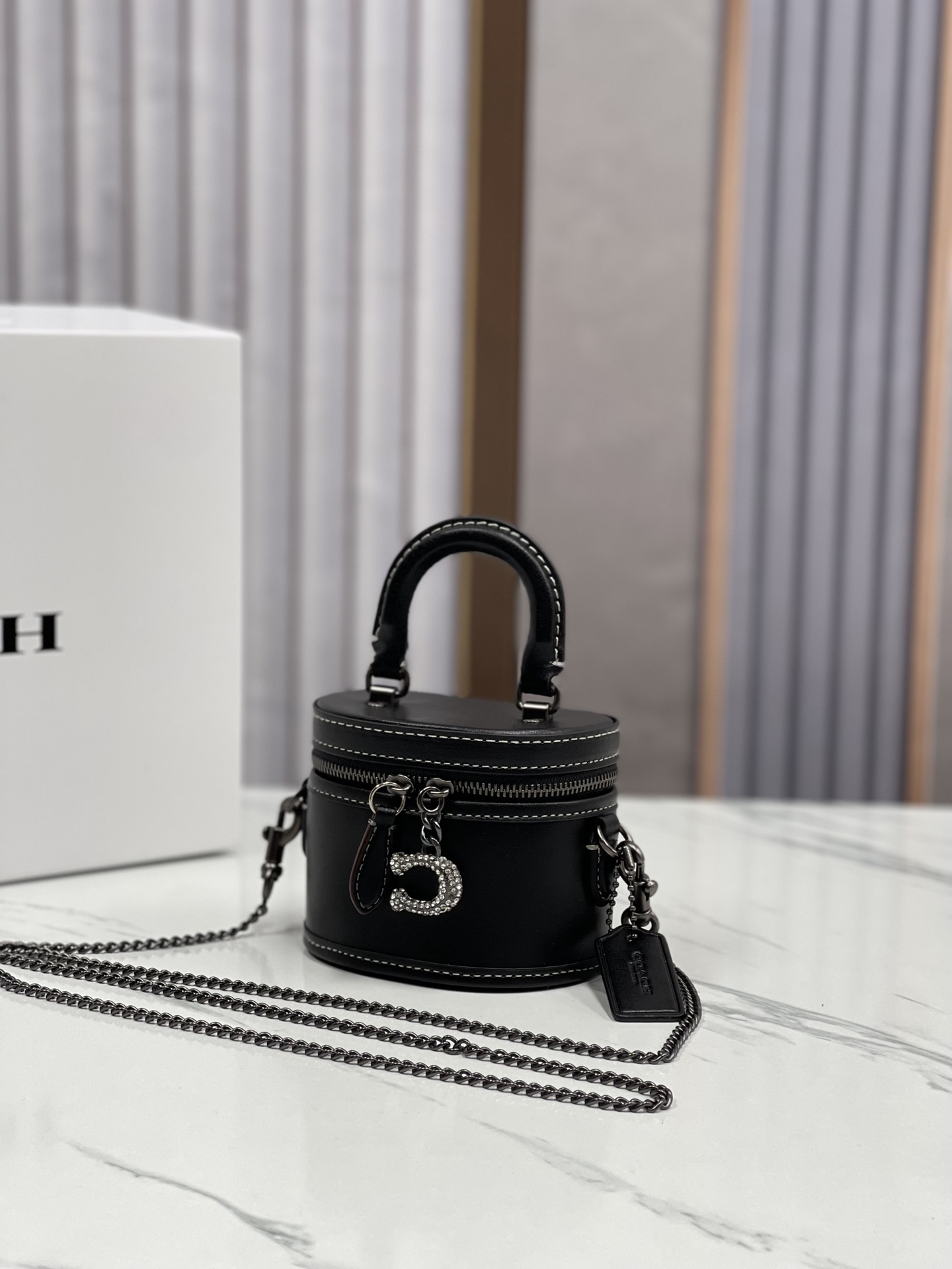 コーチ「Coach」Trail12 ミニボックスバッグ