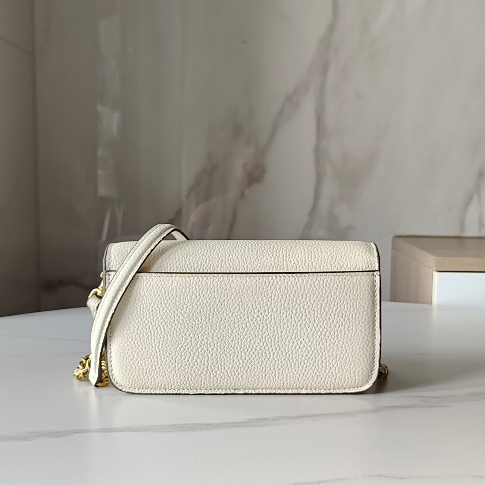 トリー バーチ「Tory Burch」  Britten ショルダーバッグ