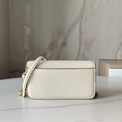 トリー バーチ「Tory Burch」  Britten ショルダーバッグ
