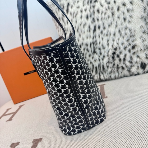 モイナ「Moynat」M Canvas トートバッグ ミディアム