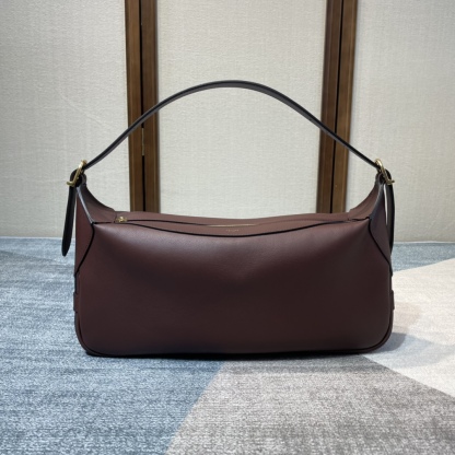 セリーヌ「Celine」AVA レザー ショルダーバッグ