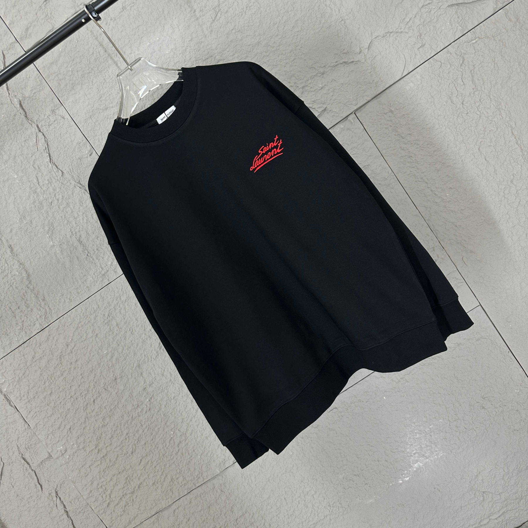 サンローラン「Saint Laurent」エンブロイダード＆バックプリント スウェットシャツ