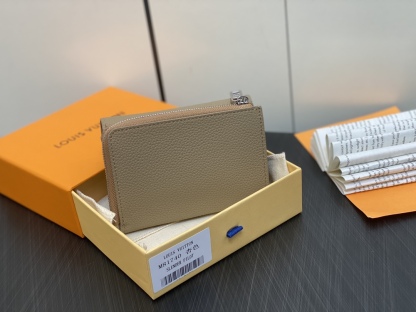 ルイ・ヴィトン「Louis Vuitton」ポルトフォイユ･パイロット