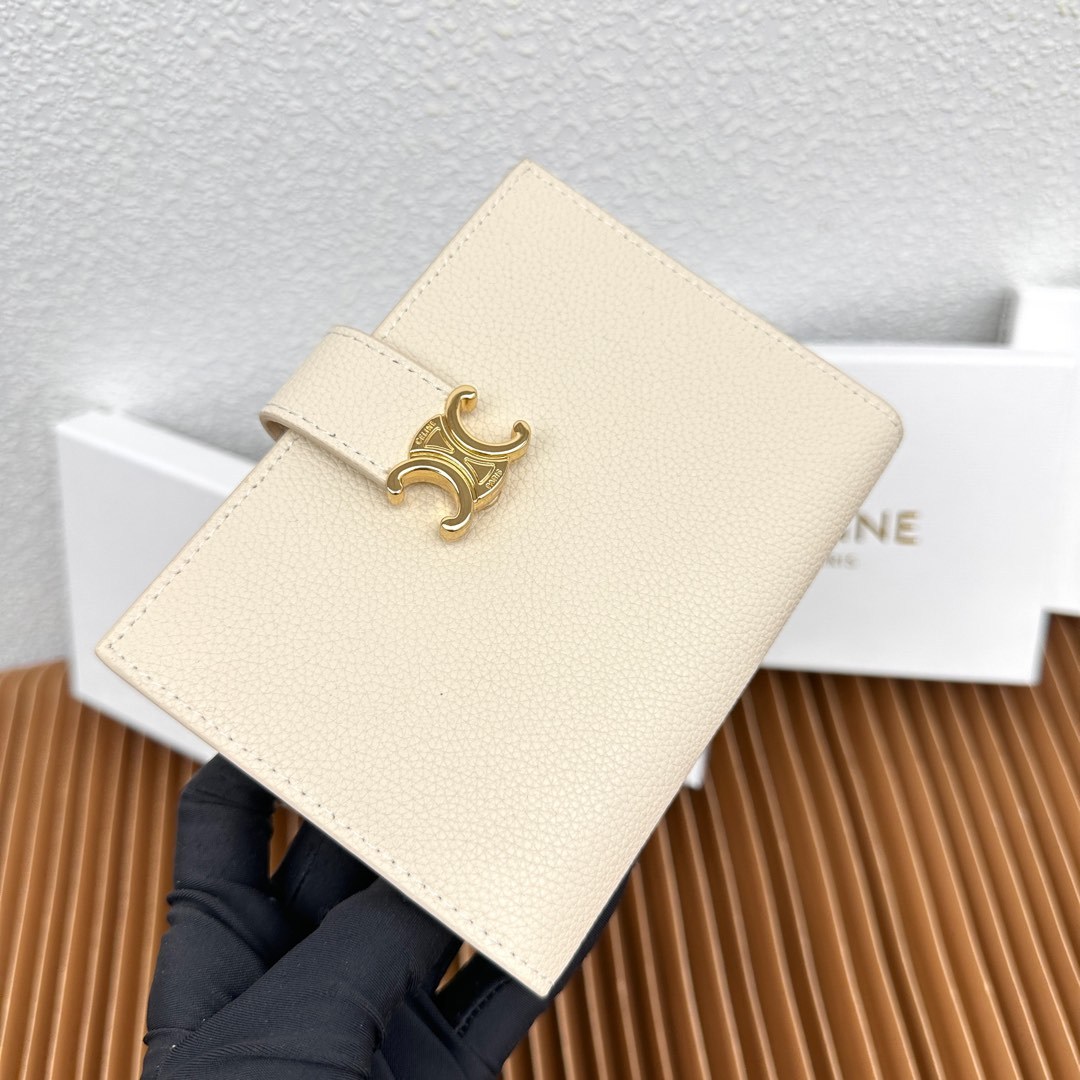 セリーヌ「Celine」VICTOIRE スムースレザー ミディアムウォレット