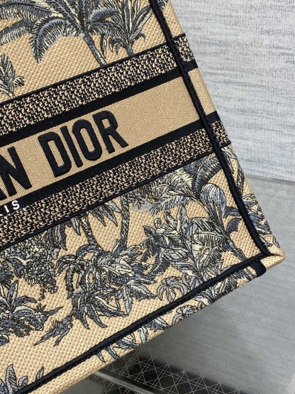 ディオール「Dior」 サマートートバッグ