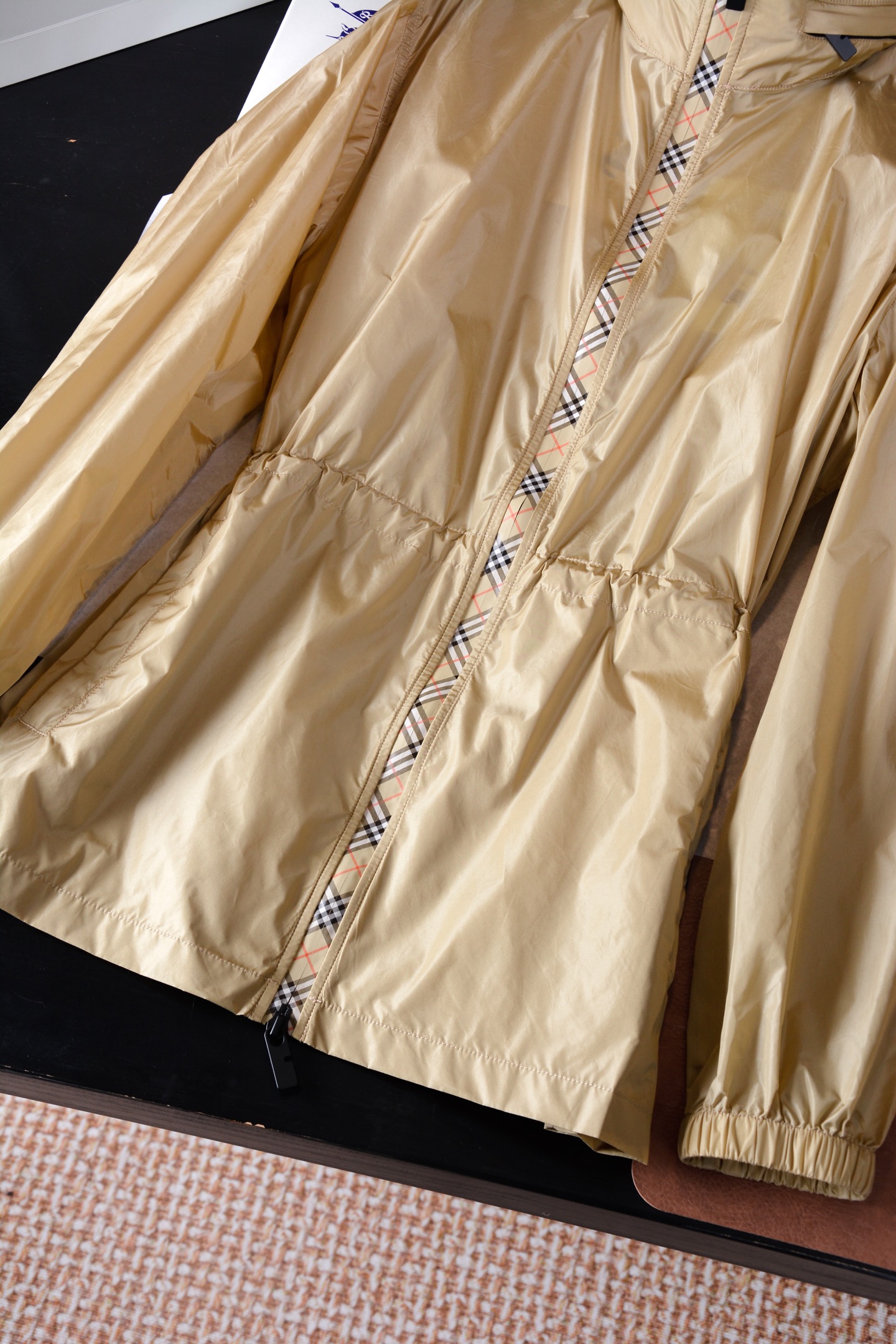 バーバリー「Burberry」Kensington Trench Coat