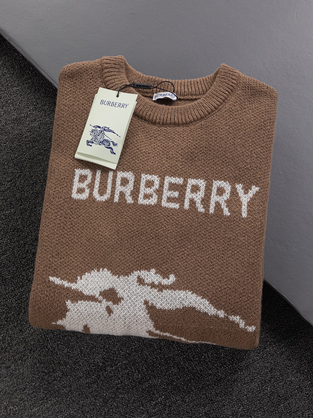 バーバリー「Burberry」25SS キルティッド カシミアブレンド ニットセーター