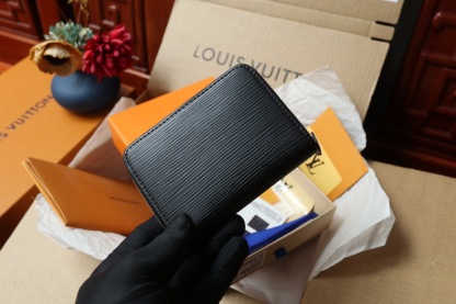 ルイ・ヴィトン「Louis Vuitton」ジッピー･コイン パース