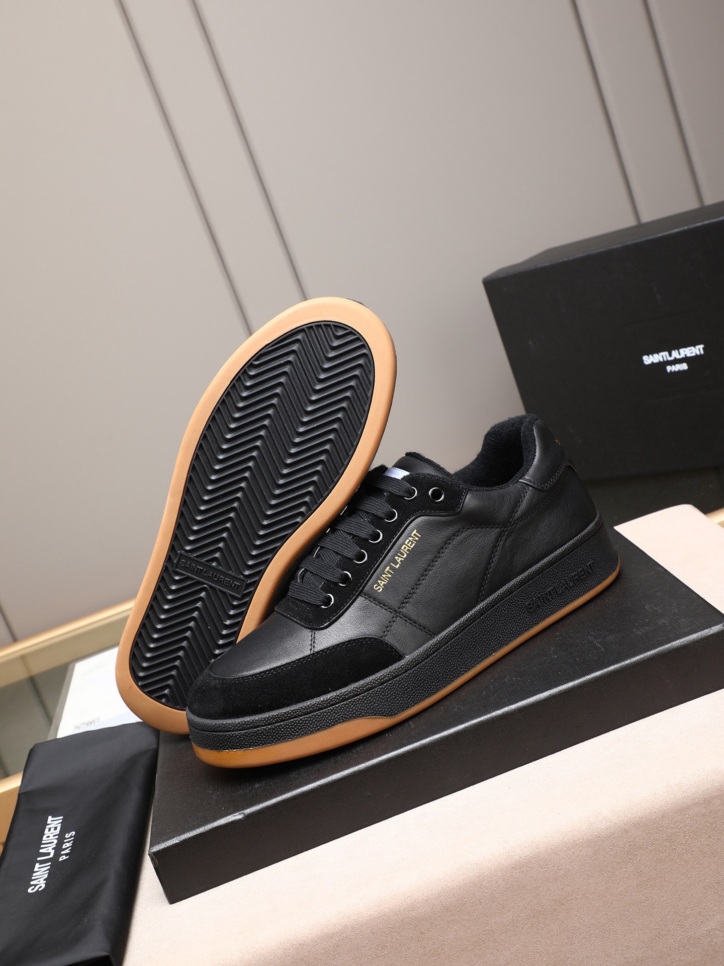 サンローラン「Saint Laurent」ローカット スニーカー