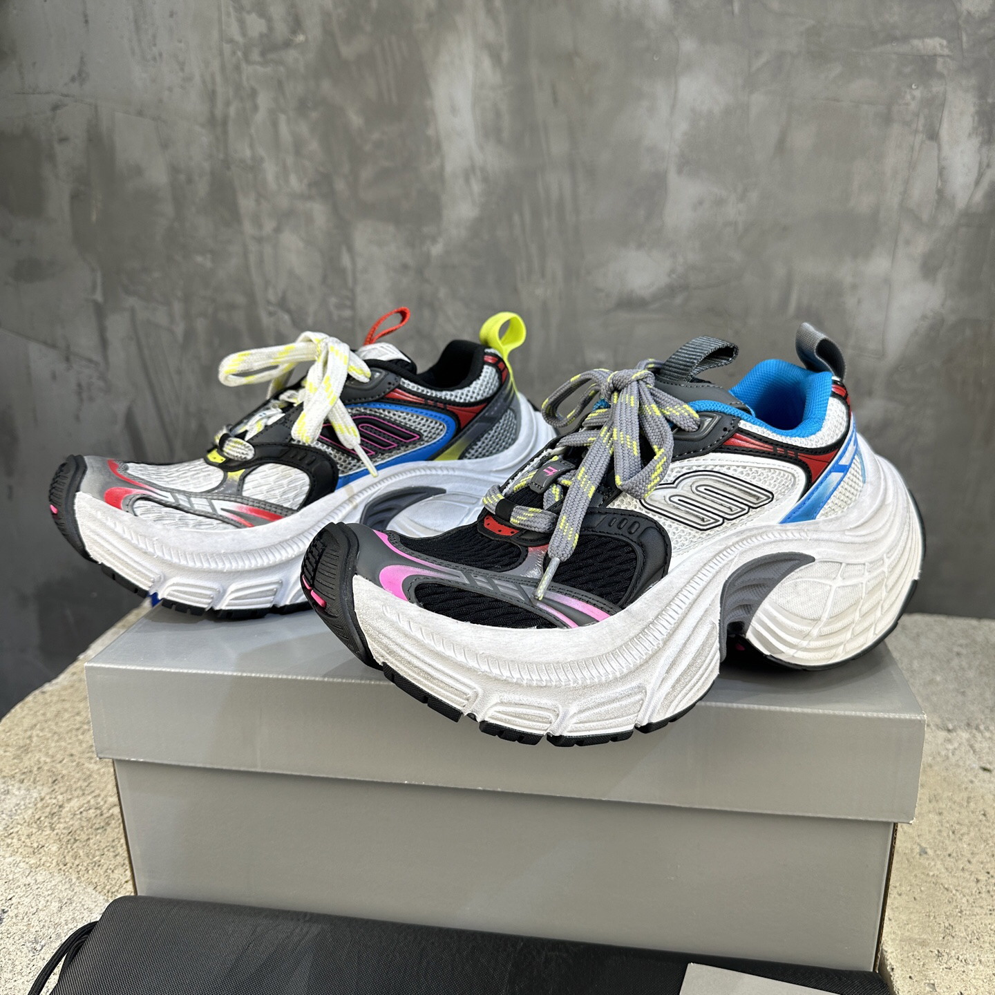 バレンシアガ「Balenciaga」25 ssトリプルs不良スニーカー