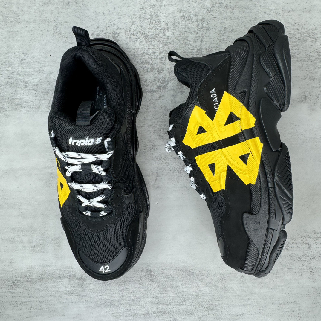 バレンシアガ「Balenciaga」トリプルs不良スニーカー