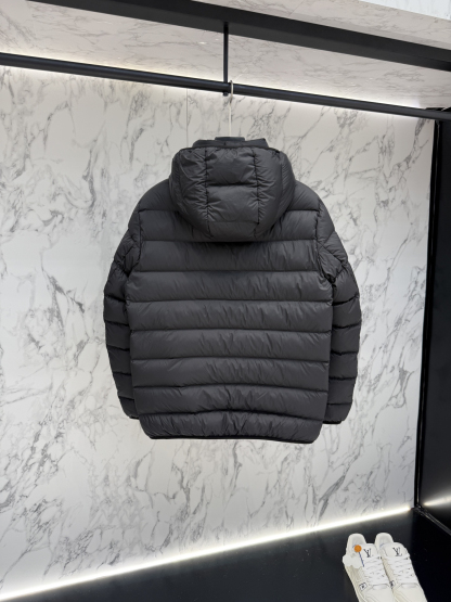 モンクレール「Moncler」2025年秋冬新作 ダウンジャケット