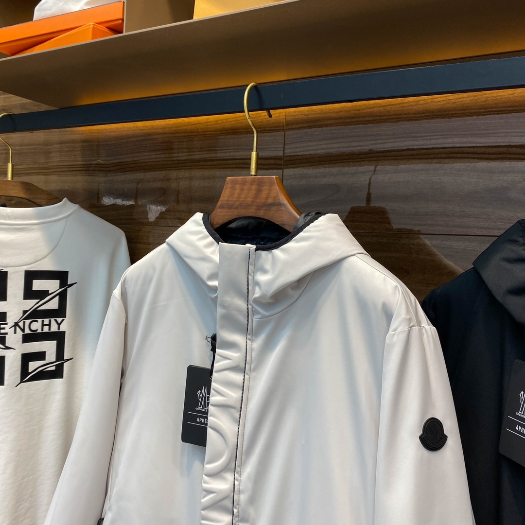 モンクレール「Moncler」Polset フード付きダウンジャケット