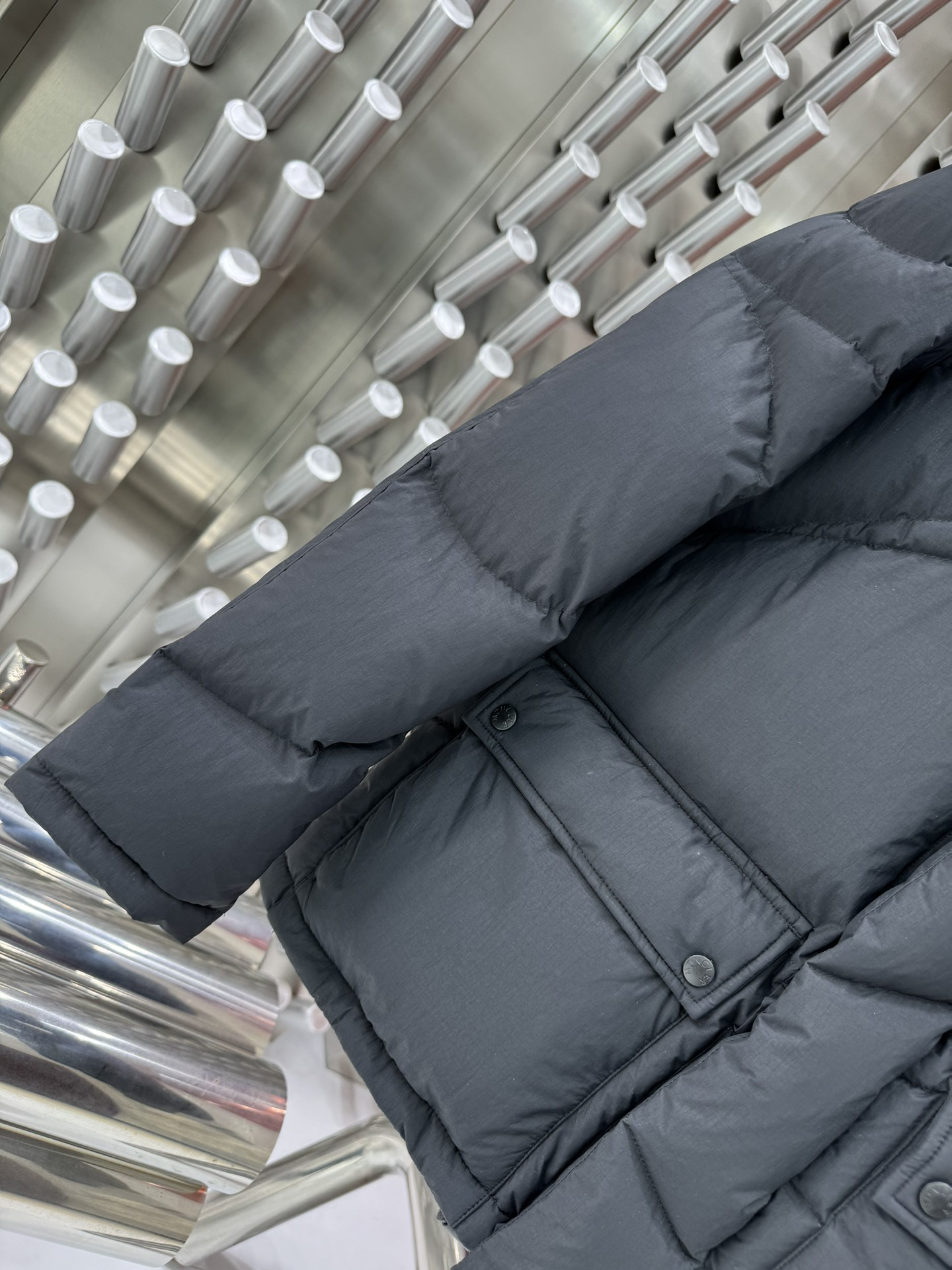 モンクレール「Moncler」ダウンジャケット