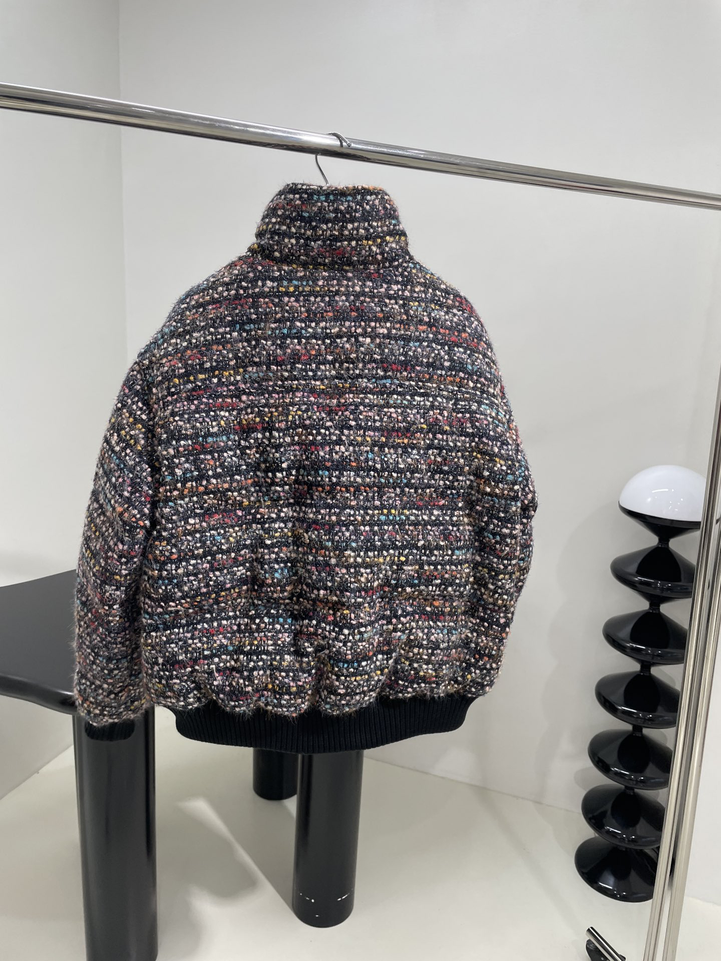 シャネル「Chanel」ツイード ダウン ジャケット