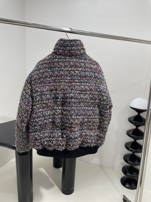 シャネル「Chanel」ツイード ダウン ジャケット