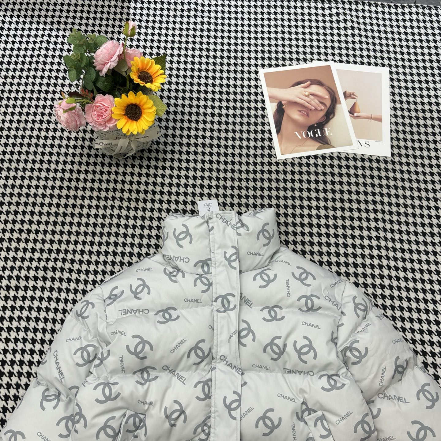 シャネル「Chanel」スタンドカラー モノグラム キルトド ジャケット