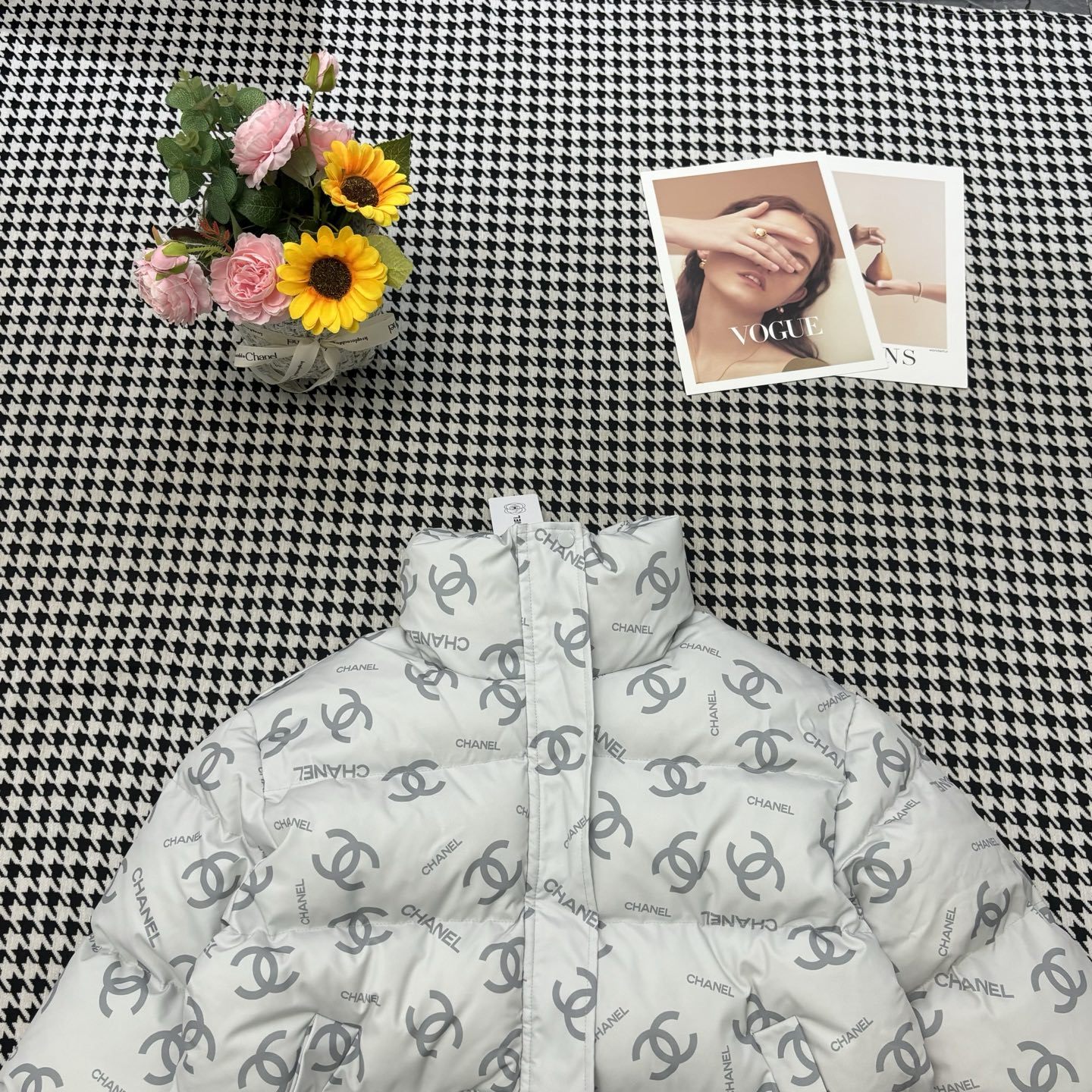 シャネル「Chanel」スタンドカラー モノグラム キルトド ジャケット