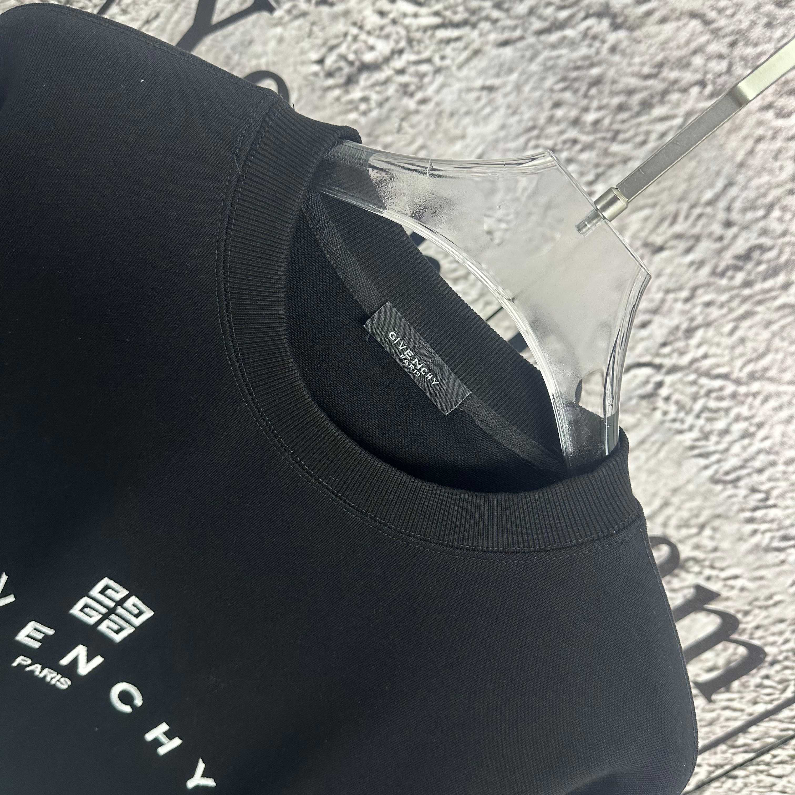 ジバンシィ「Givenchy」ニット カラー スウェットシャツ