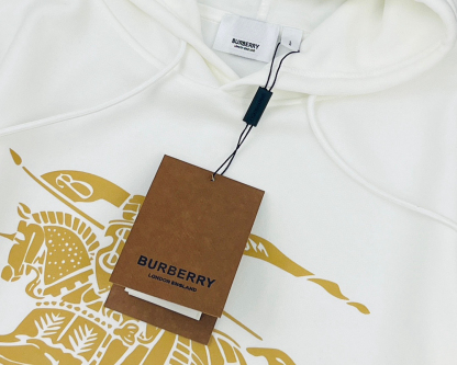 バーバリー「Burberry」エクイストリアン キルティッド パーカ