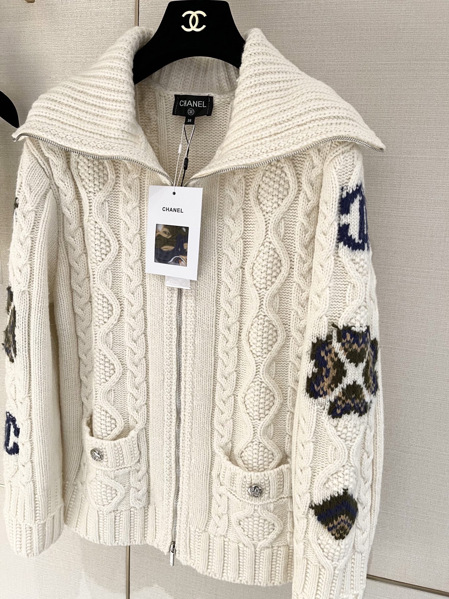 シャネル「Chanel」スペシャル ウールシルク カーディガン