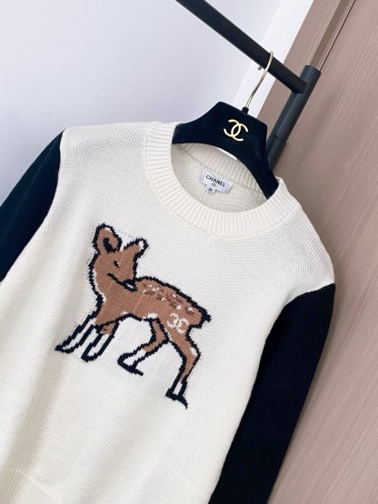 シャネル「Chanel」ロゴ ボタン ニット セーター