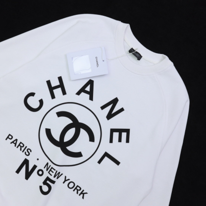 シャネル「Chanel」ダブルC ロゴ スウェットシャツ