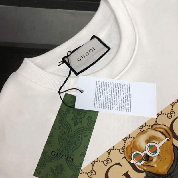 グッチ「Gucci」ユニセックス デジタルプリント ラウンドネック スウェットシャツ