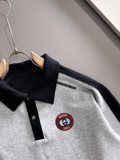 グッチ「Gucci」ロゴデザイン ハイネック ジップアップ スウェットシャツ