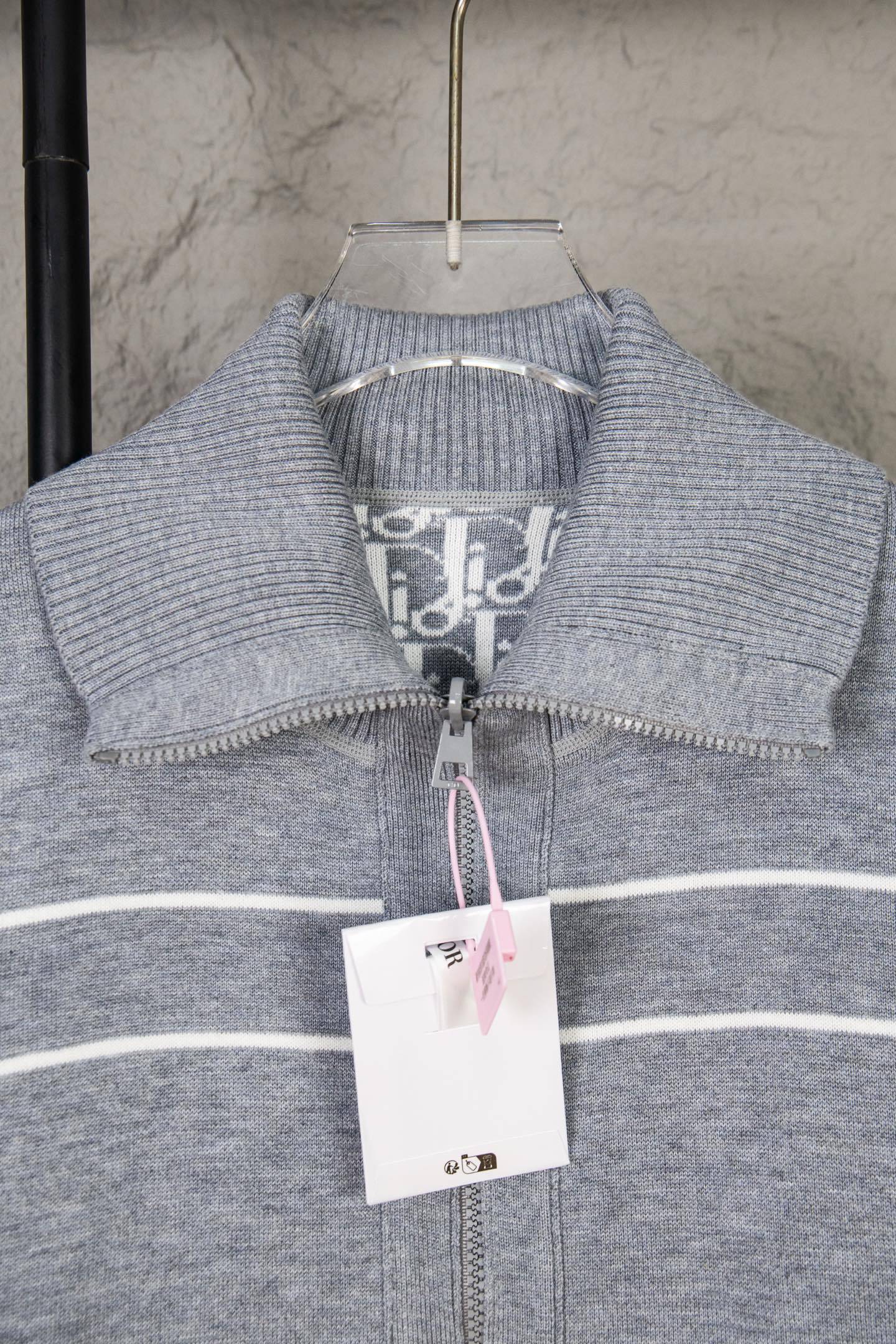 ディオール「Dior」リバーシブル カシミヤ モノグラム プルオーバー