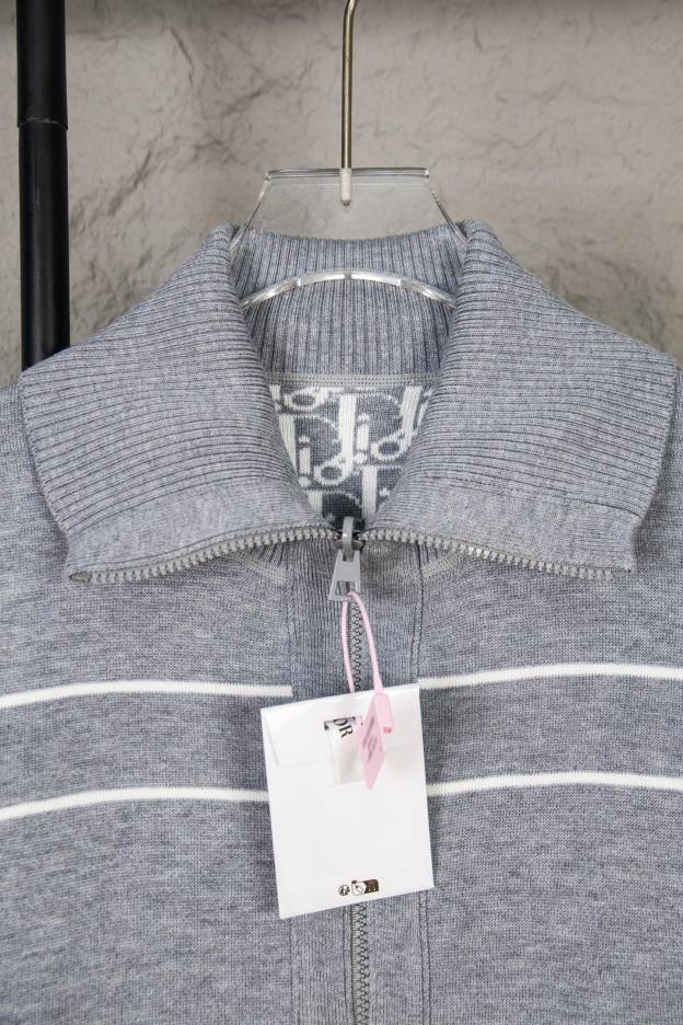 ディオール「Dior」リバーシブル カシミヤ モノグラム プルオーバー