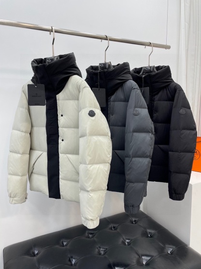 モンクレール「Moncler」パッチワーク フード付きダウンジャケット