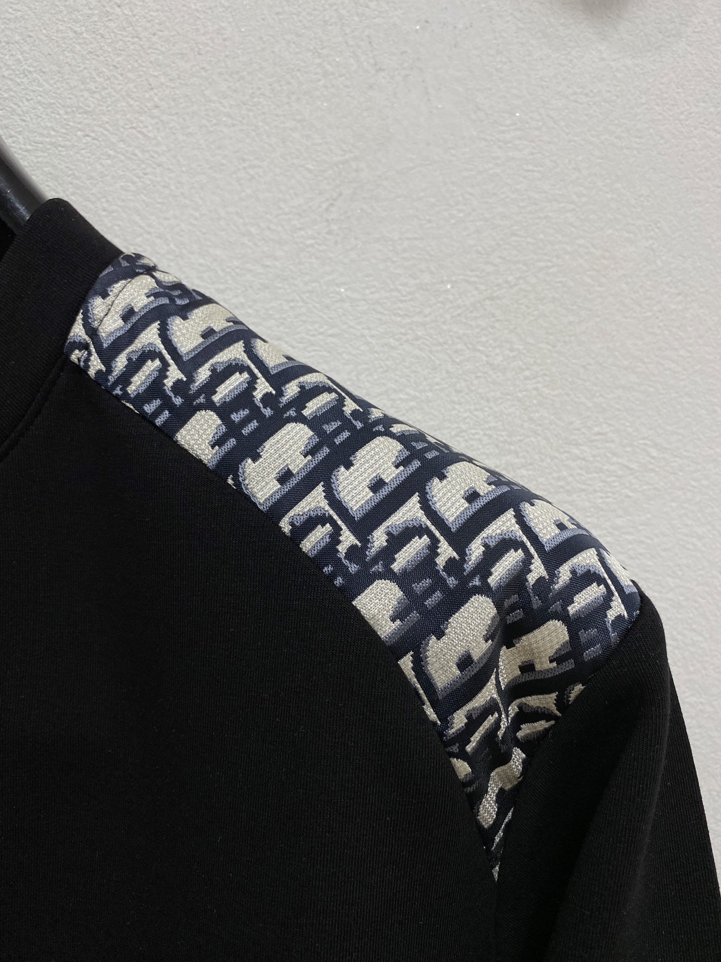 ディオール「Dior」エンブロイダード スウェットシャツ