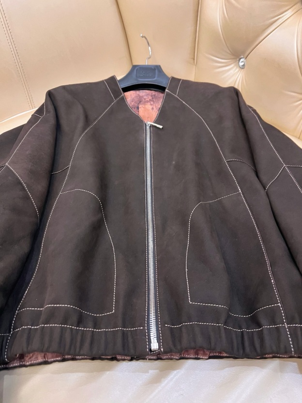 エルメス「Hermès」ヴォー カルフスキン トリムド ブレザー