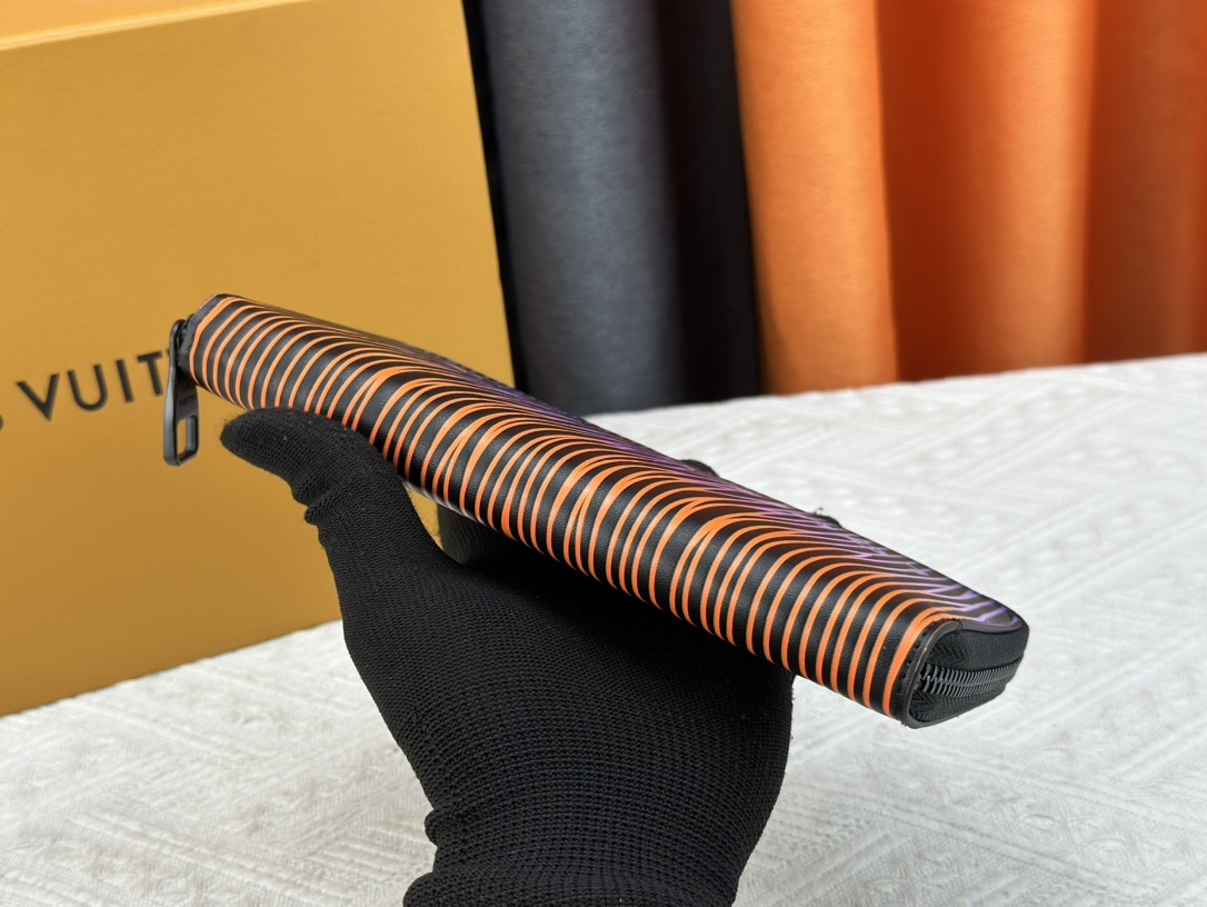 ルイ・ヴィトン「Louis Vuitton」ジッピーウォレット･ヴェルティカル