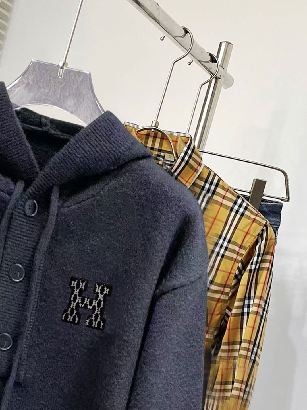 エルメス「Hermès」ロゴ フーディッド ウール ニット