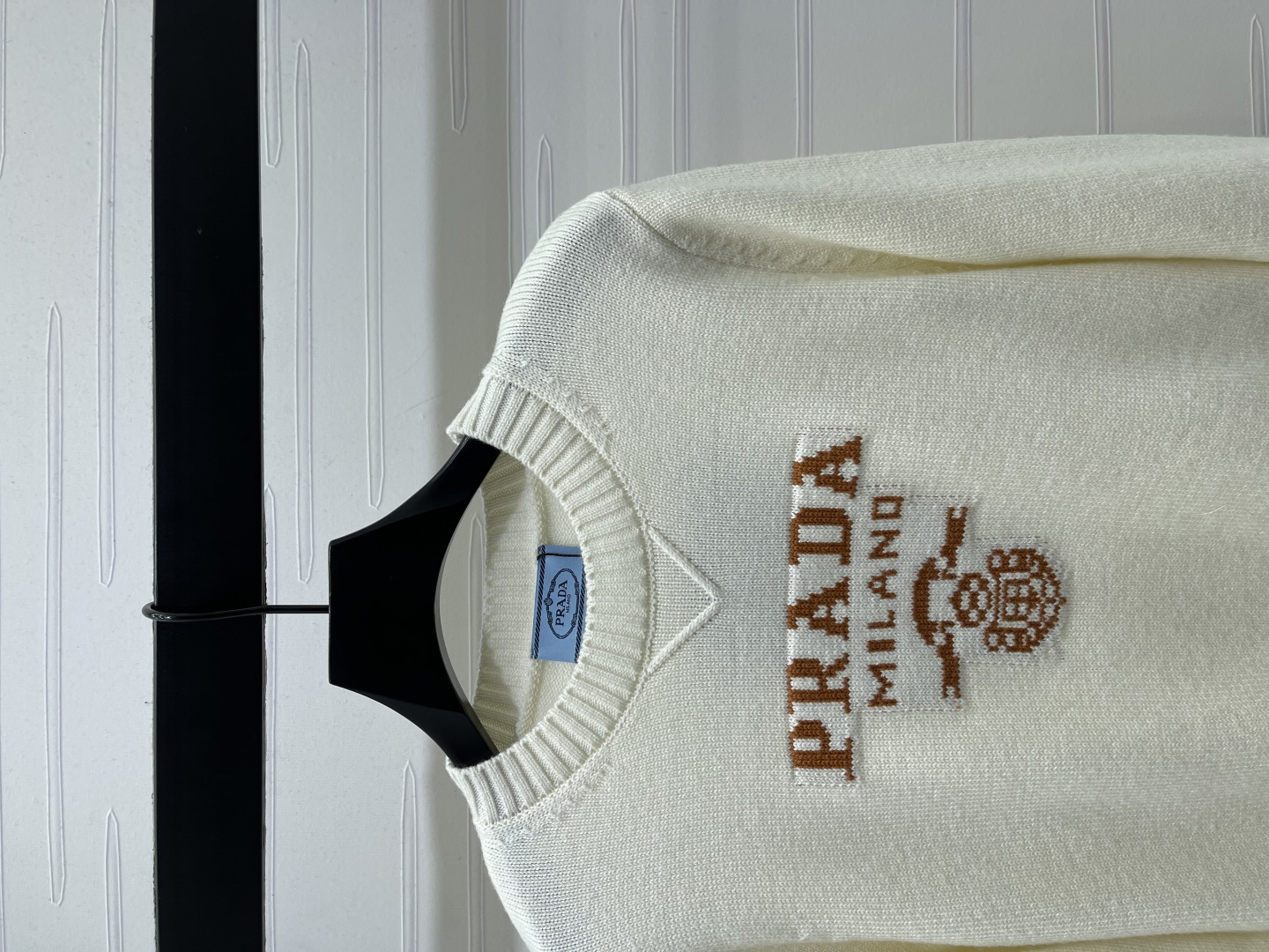 プラダ「Prada」レター ロゴ クルーネック セーター