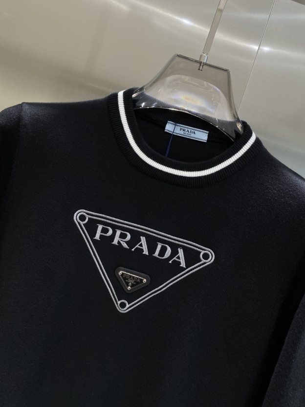 プラダ「Prada」リブトリム クルーネック セーター