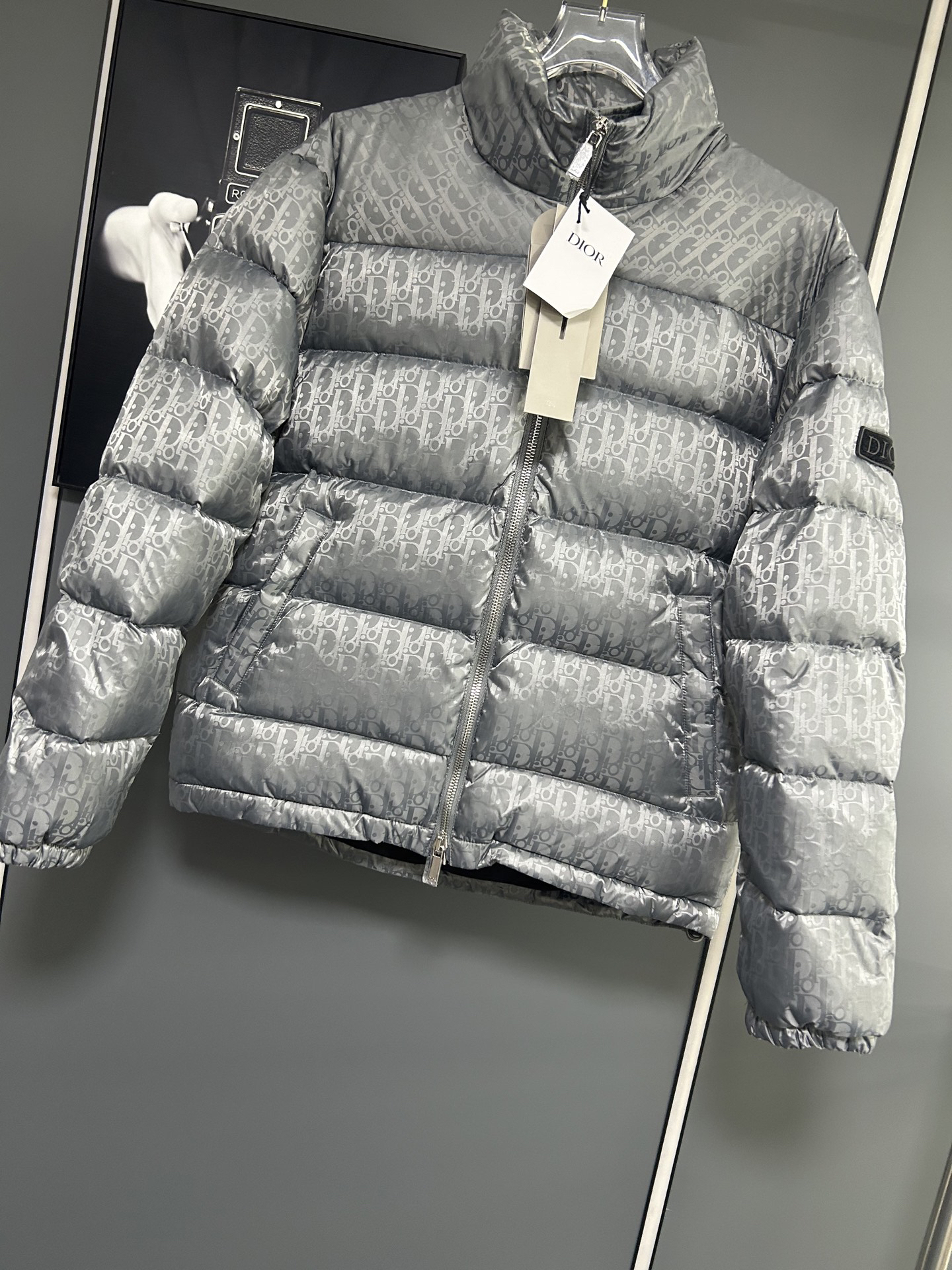 ディオール「Dior」オブリーク キルト ダウン ジャケット