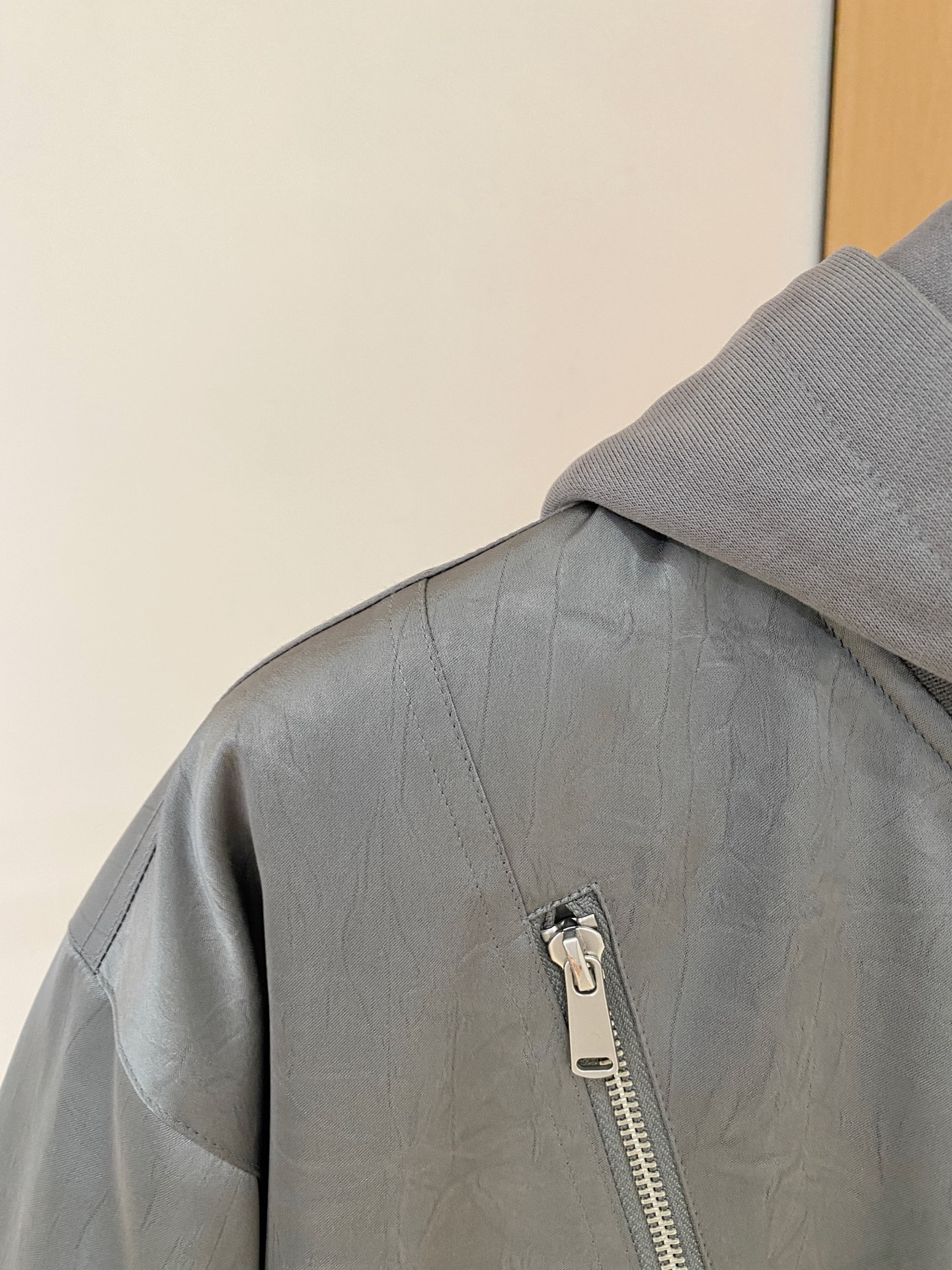 ディオール「Dior」ダウンフード付きジャケット