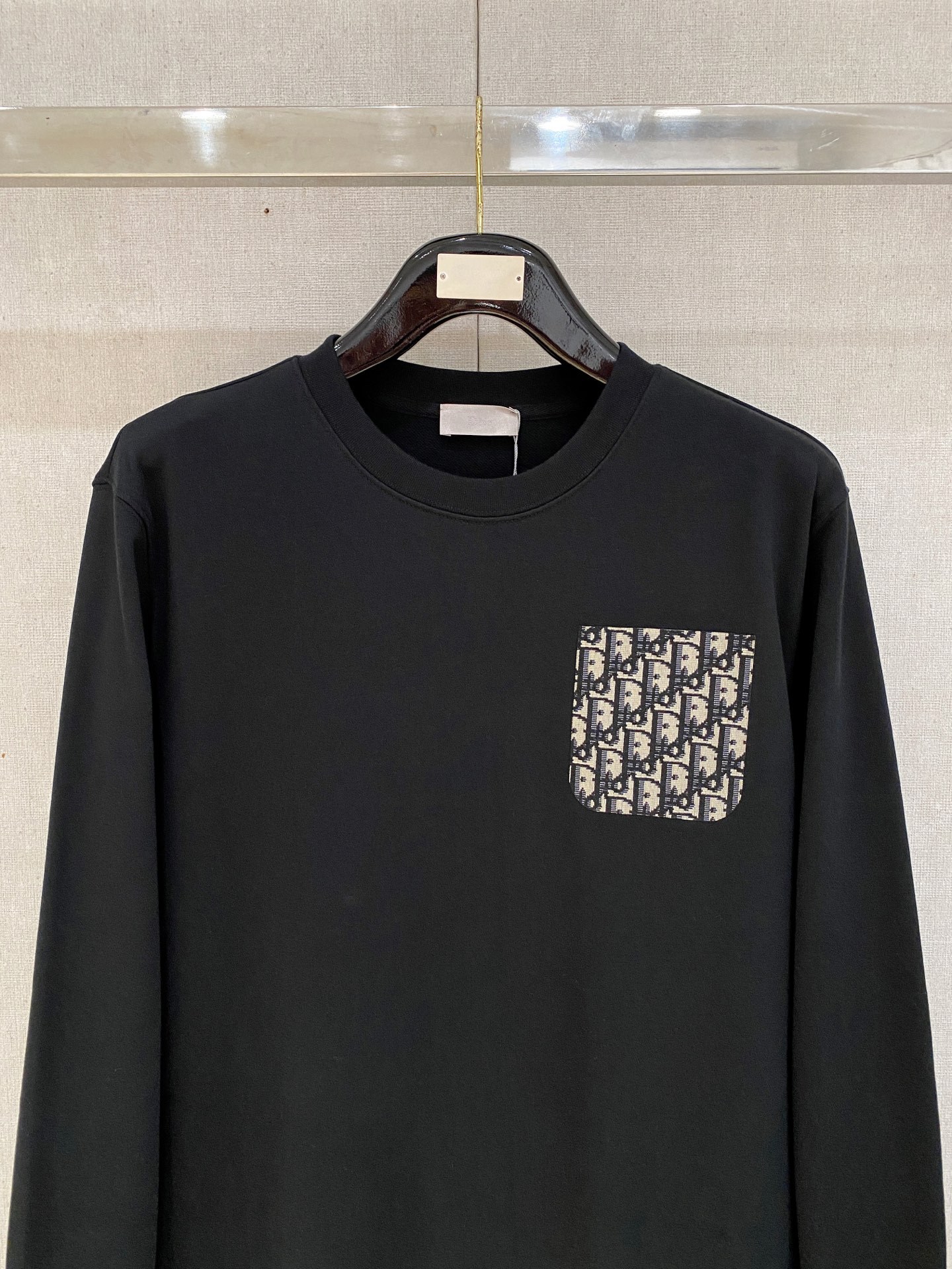 ディオール「Dior」エッセンシャル クルーネック スウェットシャツ