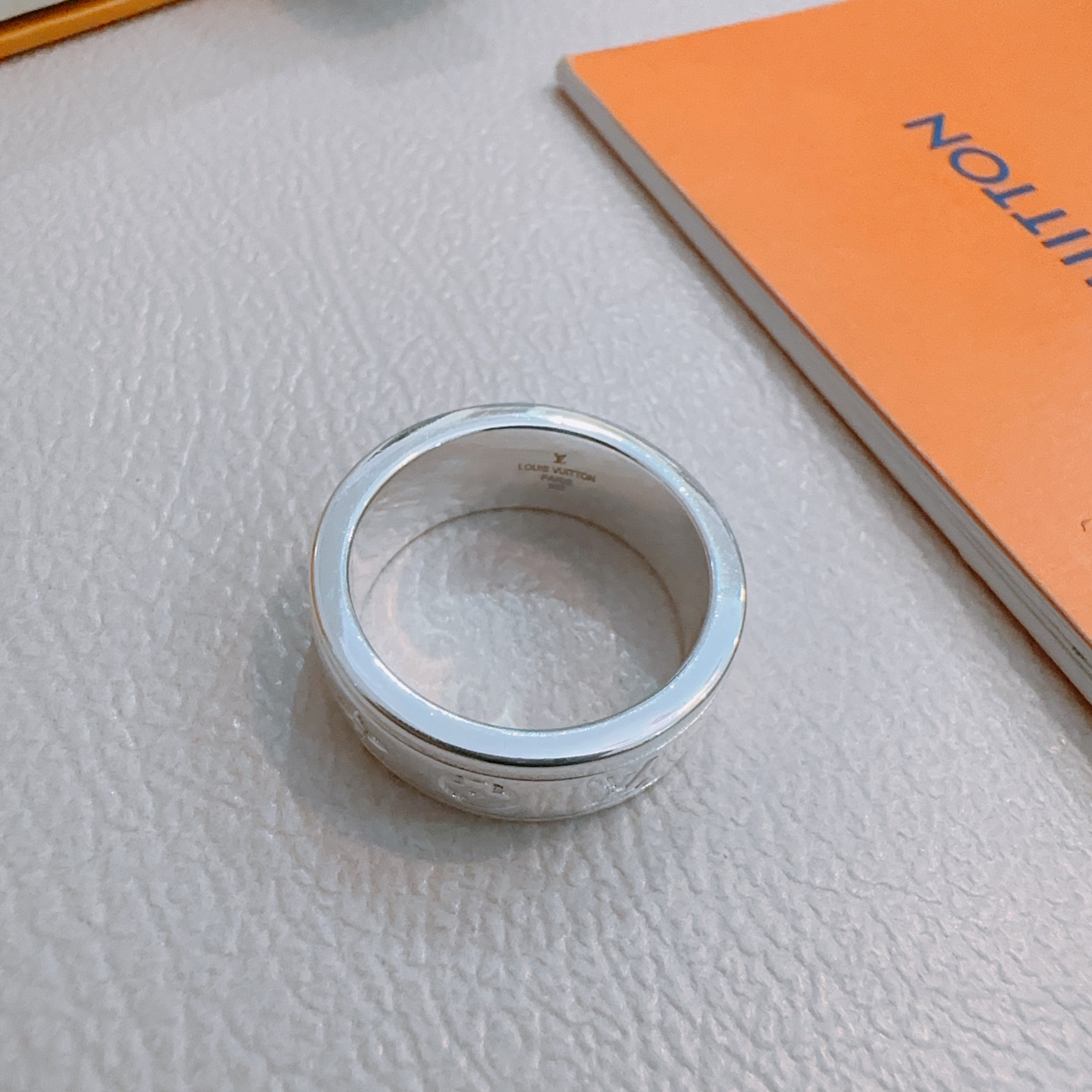 ルイ・ヴィトン「Louis Vuitton」Mosaic Chain リング