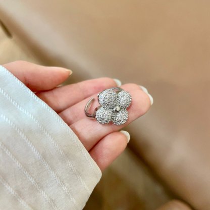 ルイ・ヴィトン「Louis Vuitton」Le Damier de Louis Vuitton ダイヤモンド リング