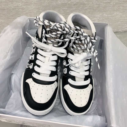 ディオール「Dior」2025 新作 ランウェイ スニーカー