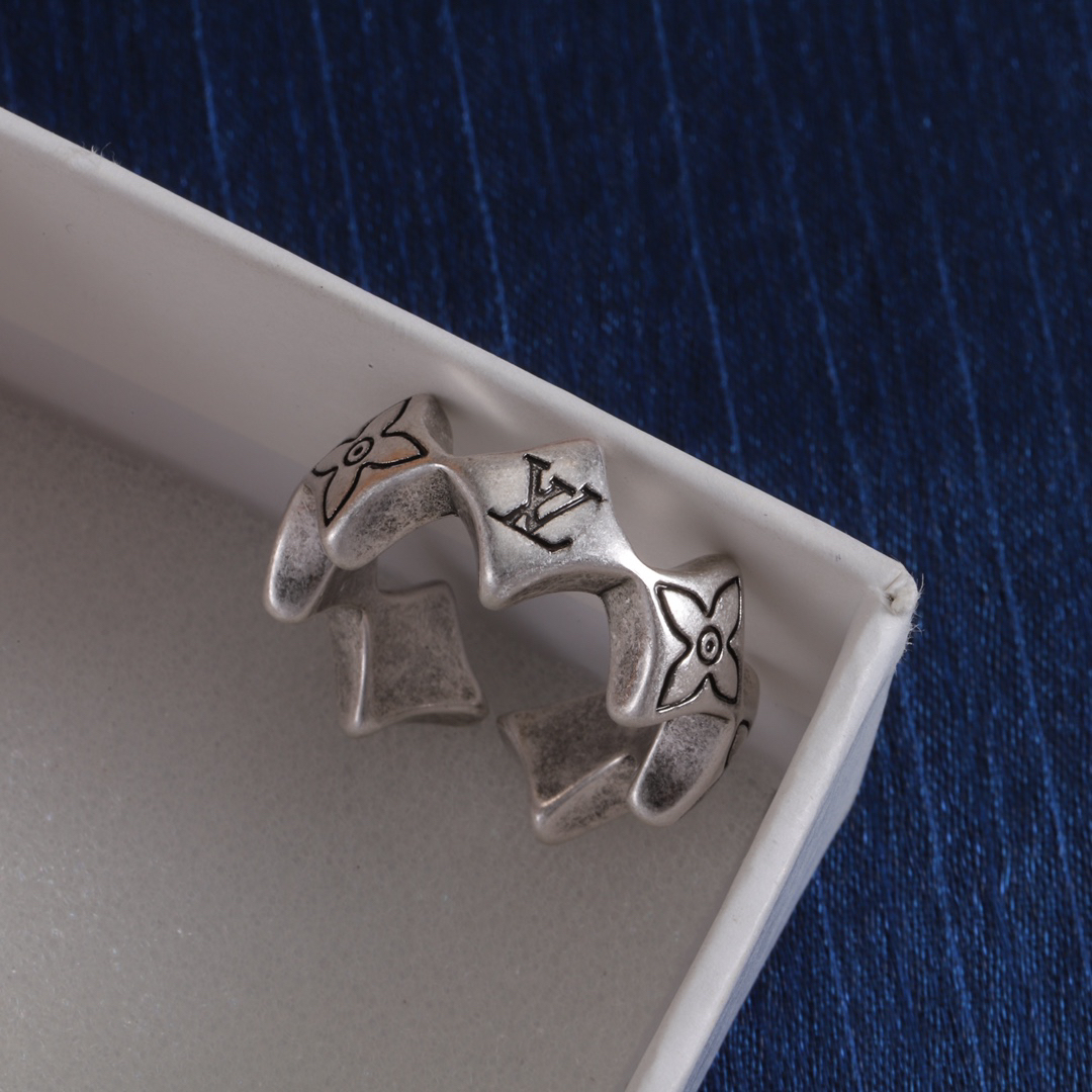 クロムハーツ (Chrome Hearts)クロム ハーツ アンティーク ピンク ダイヤモンド クロス リング