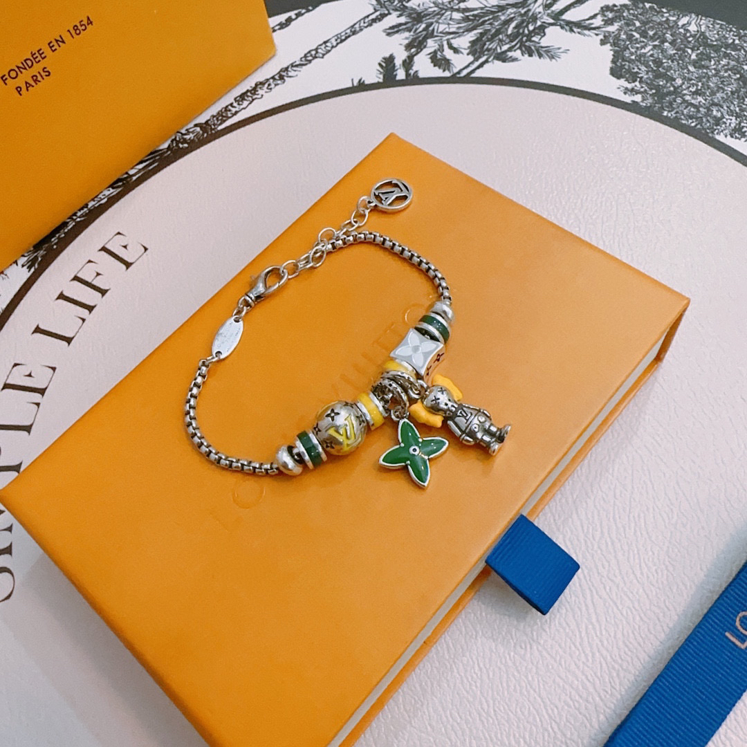 ルイ・ヴィトン「Louis Vuitton」RECYCLED ブレスレット